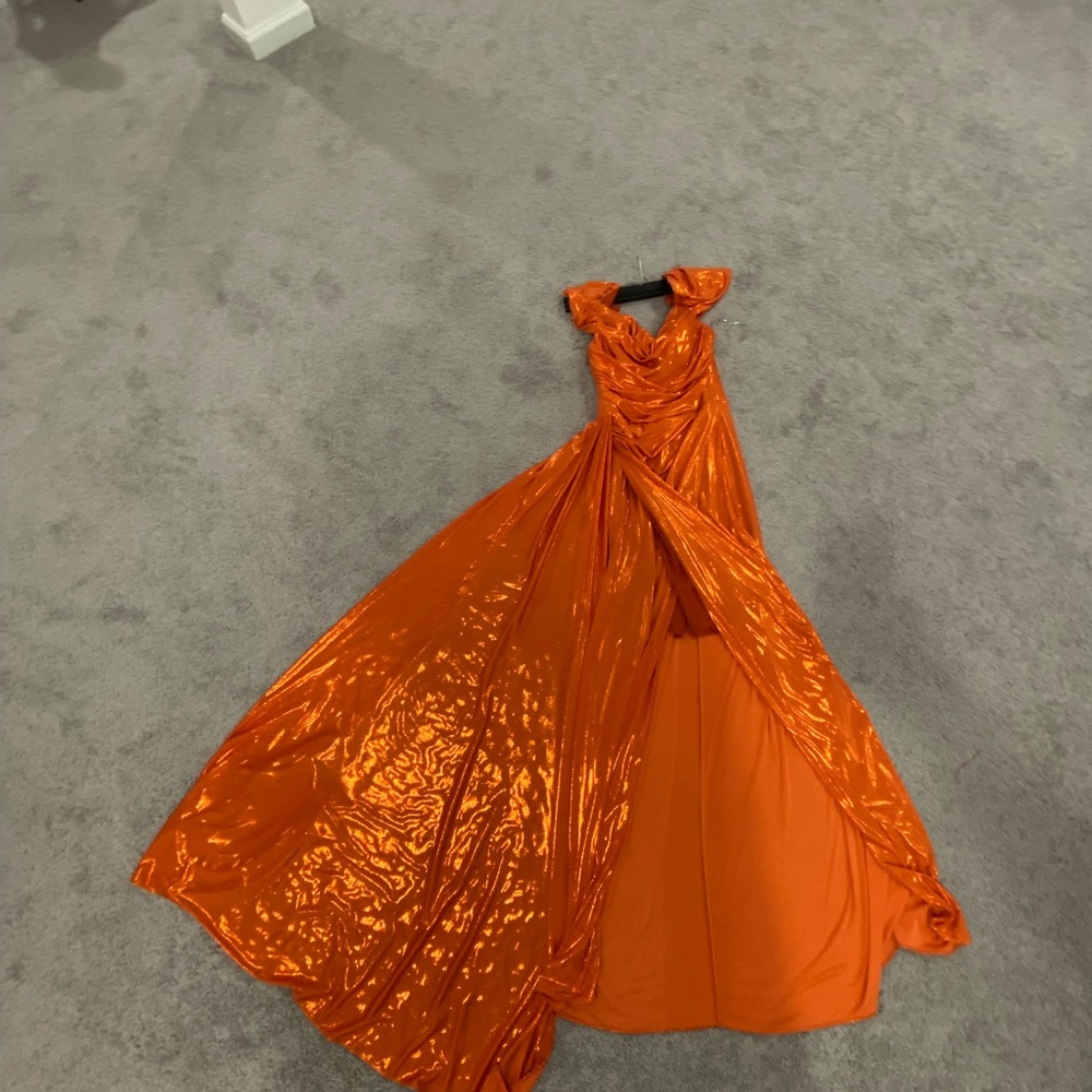 Off shoulders . Elegant Orange Evening Gown NWT Turkish brand - Picture 7 of 11